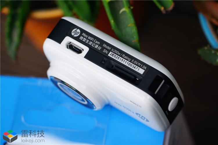 惠普LC200w迷你相机 随贴随拍的强大自拍能力，重新定义迷你相机